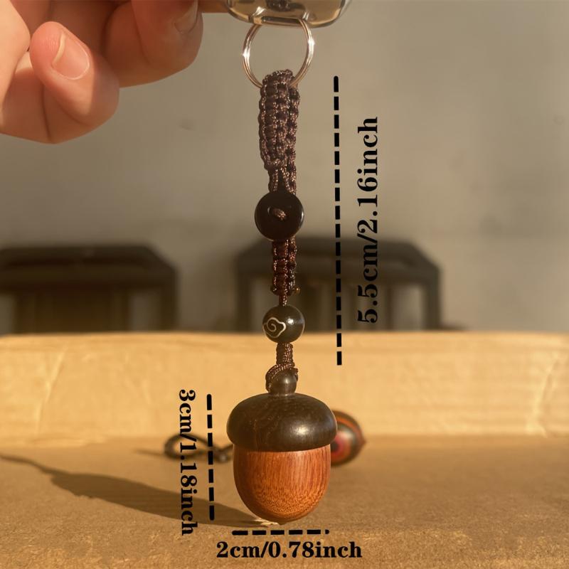 1 ks vyrytý dřevěný přívěsek na klíče s žaludem a šiškou - Vintage kreativní roztomilá ozdoba na klíče, batohy a peněženky.