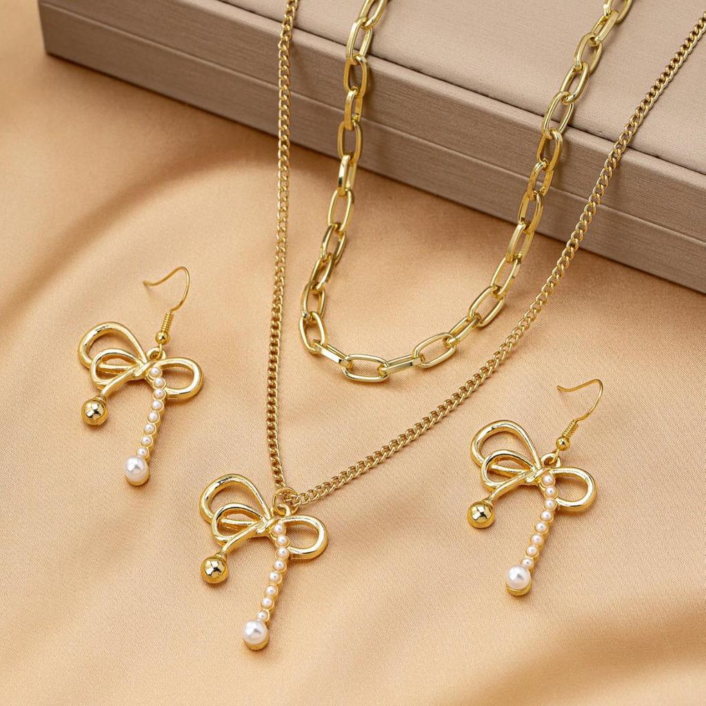 Elegant Bow Jewelry Set: High-Quality Women's Stud Earrings and Necklace