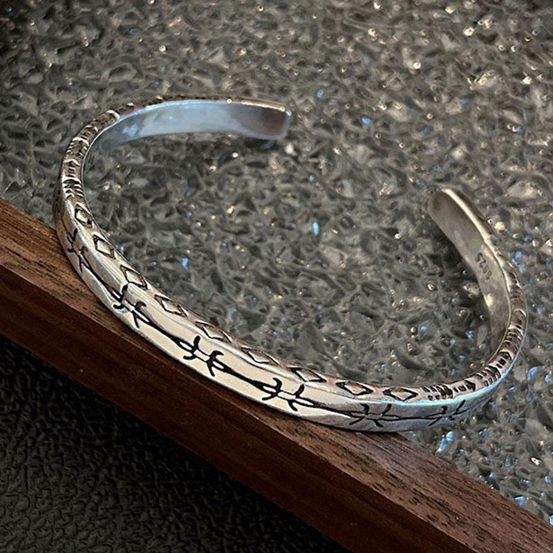 

Винтажный корейский геометрический браслет с ромбовидным узором - Уникальный высококлассный крутой стиль