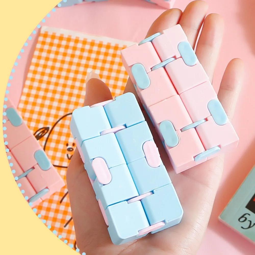 1 ks Dekompresní kostka Hračka Nekonečná magická kostka Ulevuje od stresu Fidget Antistresové zboží Úzkost Puzzle Spinner Hračka pro dospělé Děti