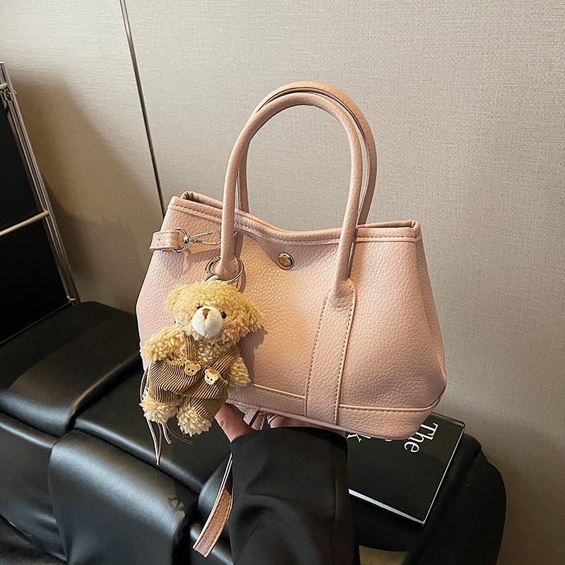 Casual hand bucket bag women's 2025 new fashion versatile shoulder bag high-end messenger women's bag