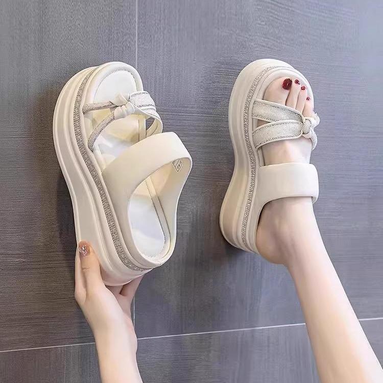 Thick bottom inner heel cool slippers women wear 2025 summer new fashion Internet celebrity muffin wedge heel