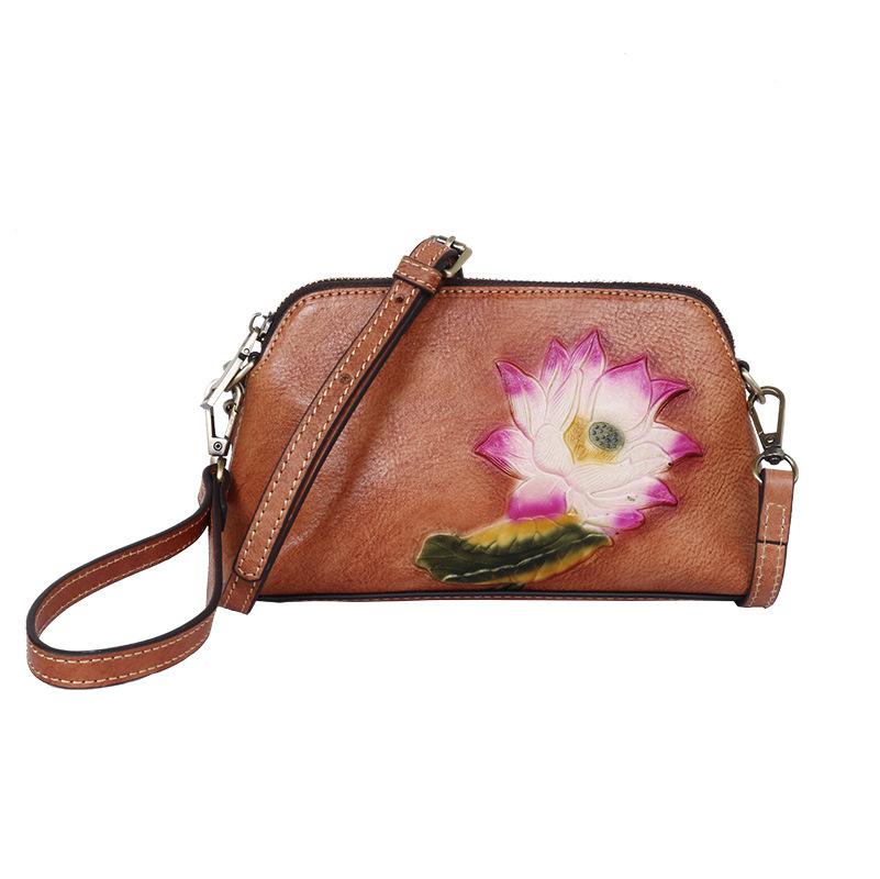 

2025 Retro Shoulder Crossbody Bags For Women Floral Embossing Tote Bags Large Capacity Cowide Leather Travel Commuting Handbags 21-5.5-12 CM коричневый