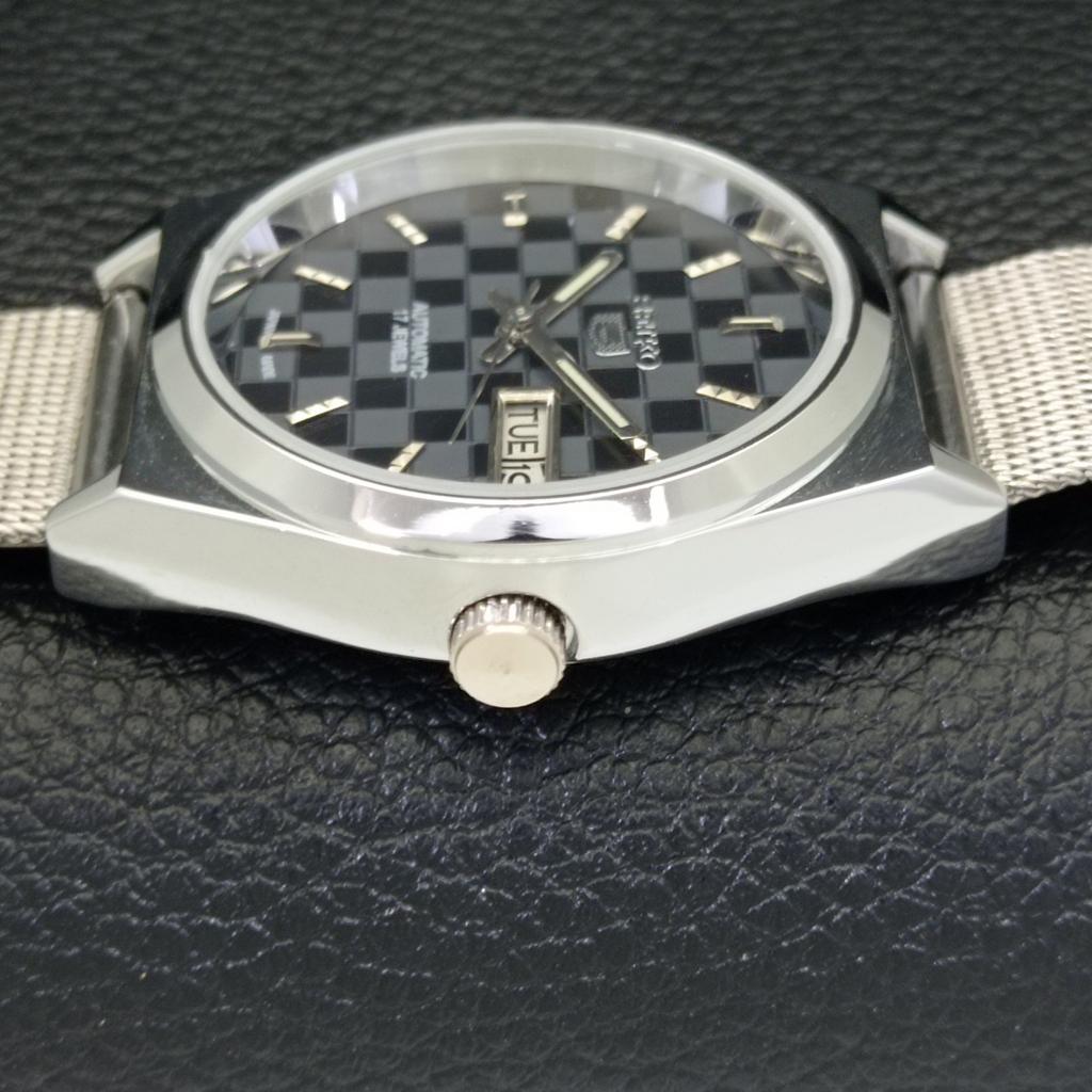 REFURBISHED SEIKO 5 AUTOMATIC MENS WATCH JAPAN MADE BLACK DIAL CUSTOM a440044-2 QV90-a440044