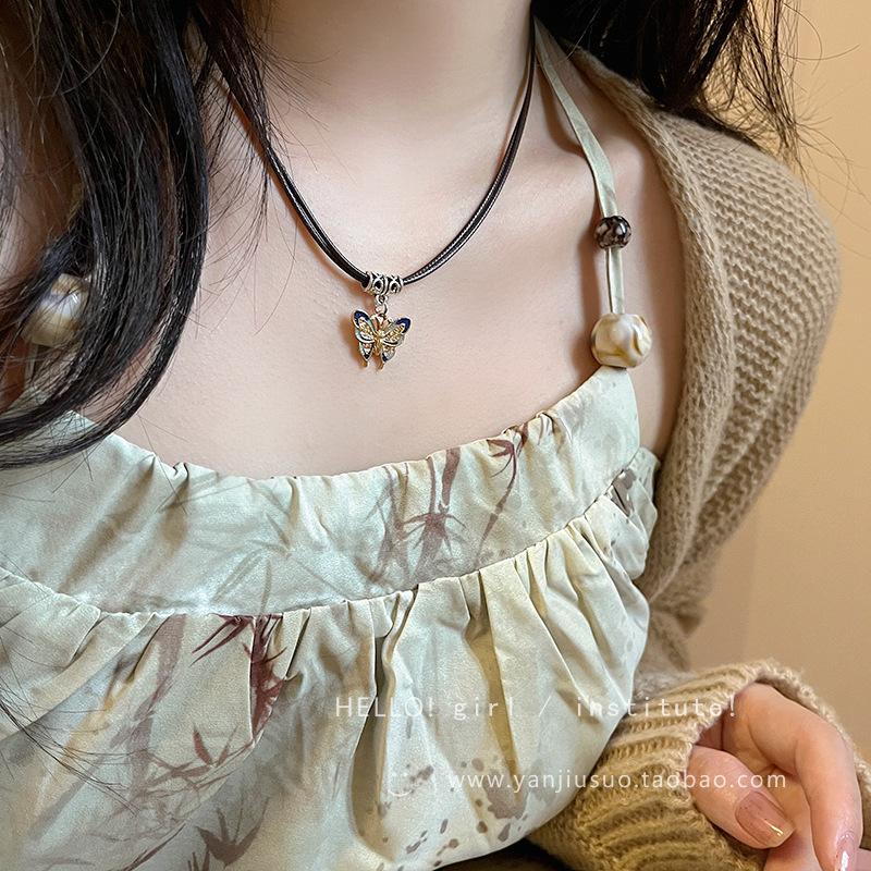 New Chinese Zen Ethnic Style Butterfly Necklace Women'S High Sense Retro Collarbone Chain Sweater Chain Accessories