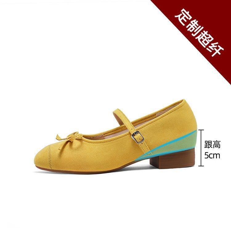 

Издание из мягкой кожи~ Французские маленькие балетки на плоской подошве Женские 2025 Осень Новые Универсальные Повседневные Одинарные туфли Мэри Джейн 35