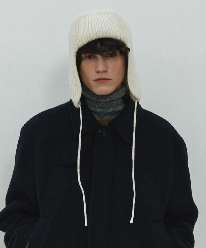 MOONSUN Ear Flap Wool Knit Hat / Ivory