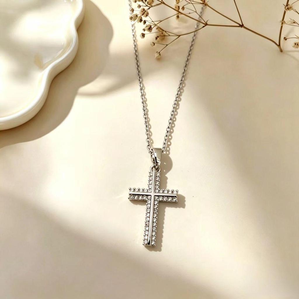 European-American Retro Cross Necklace: Gold-Plated Copper, Full Diamond, Luxury Titanium Steel Chain, Colorfast.
