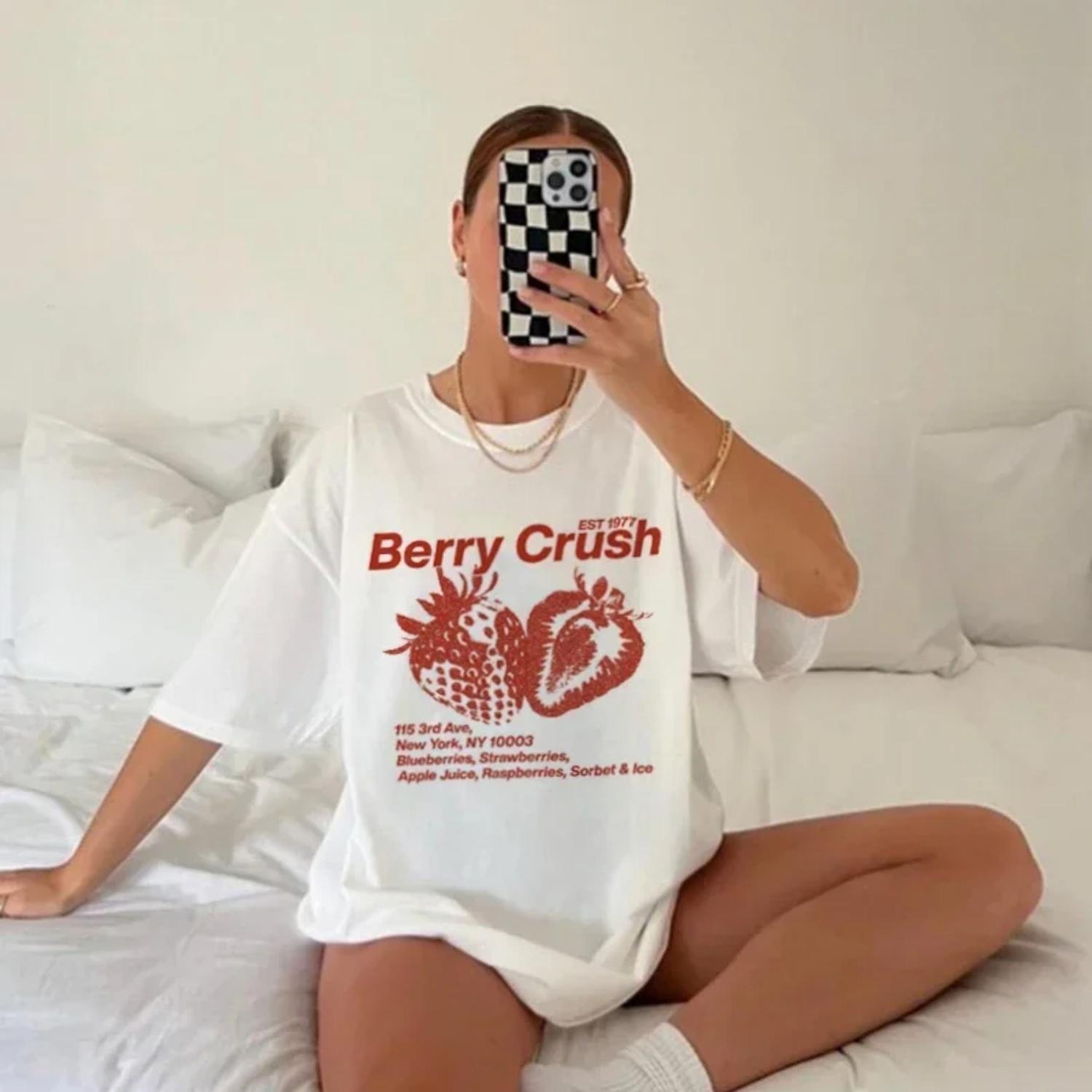 

Retro Berry Crush Strawberry T Shirt Loose Grunge Y2k Fruit Graphic Tees Women Summer Tops Cute Berries Aesthetic126 XXXXXL білий