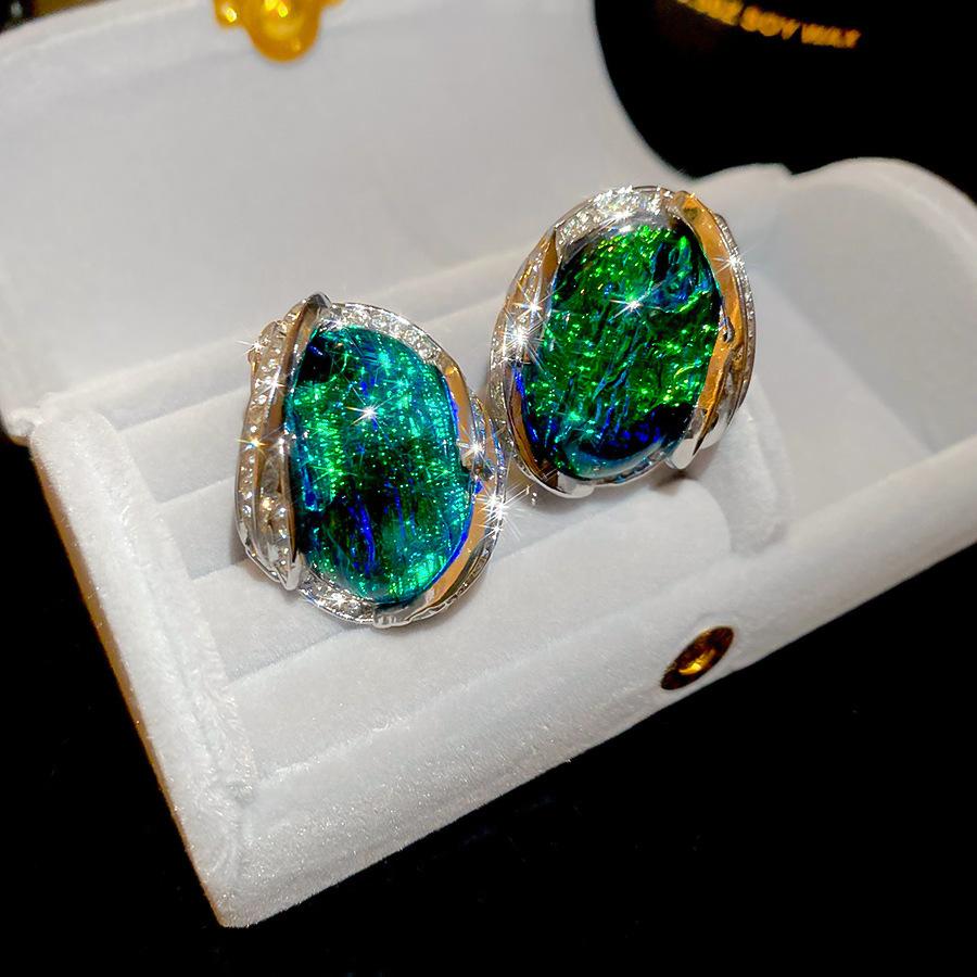 Emerald diamond leaf fringed earrings light luxury stud earrings women's European and American earrings