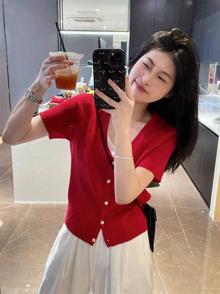 Korean Style V-Neck Two-in-One Knitwear: Summer 2025 Short-Sleeved T-Shirt.