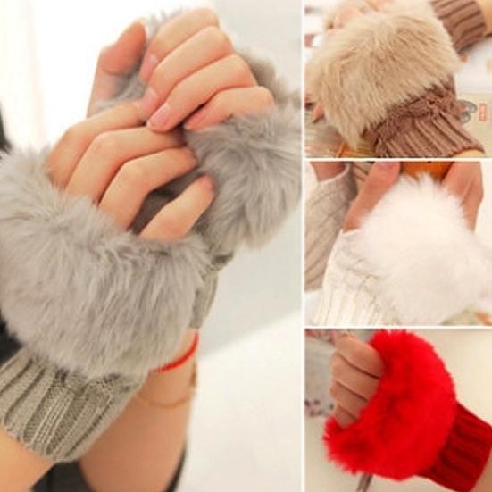 1 Pair Outdoor Winter Hand Warmer Breathable Girl Half Finger Gloves Mittens