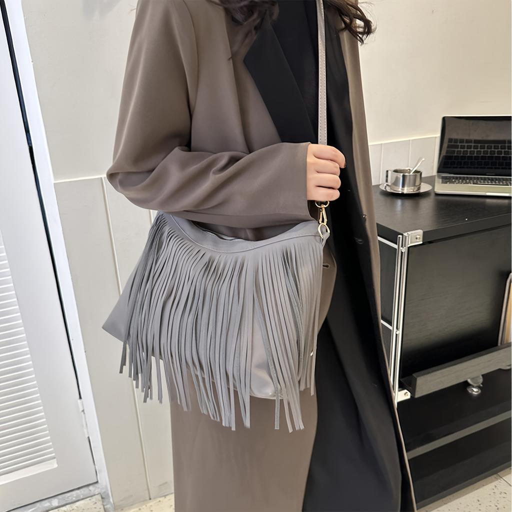 Boho Tassel Crossbody Bag For Women Stylish Retro Shoulder Purse With Fringe Details Versatile Design Perfect For Casual Outings Or Commuting