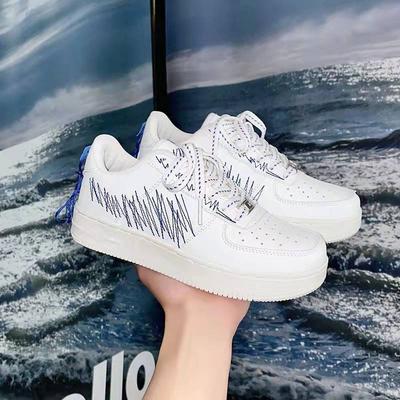 Couple Summer Casual New Men's Shoes Couple Versatile Sports Board Shoes Embroidered Men's Shoes
