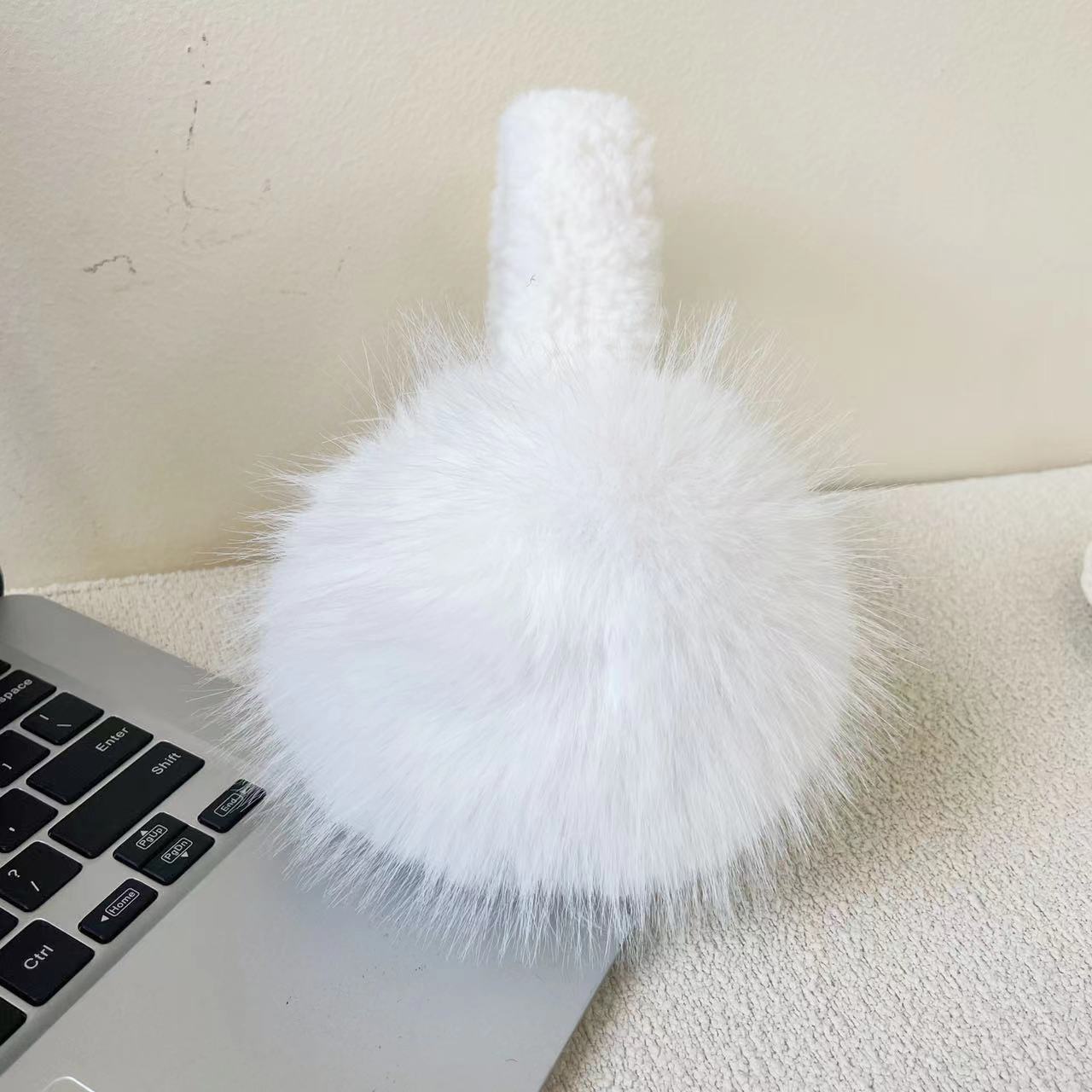 

Белые меховые пушистые наушники для женщин и девочек, зимние, для езды на велосипеде, ветрозащитные, сохраняющие тепло, складные, мягкие, милые, плюшевые, чехлы для ушей