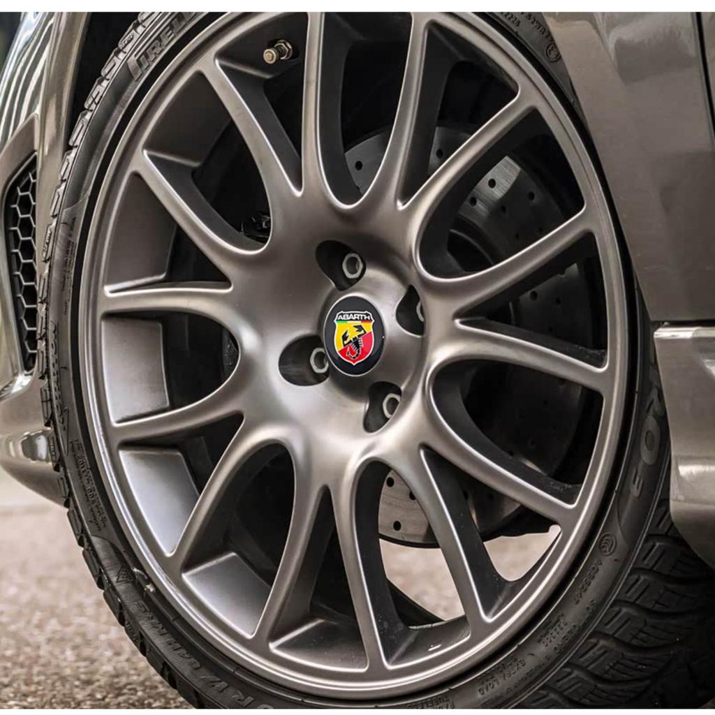4 szt. 56 mm Emblemat Środkowy Naklejki na Kołpaki Kół Samochodowych Dla Abarth 500 Punto Stilo Palio Bravo Doblo Aegea Strada