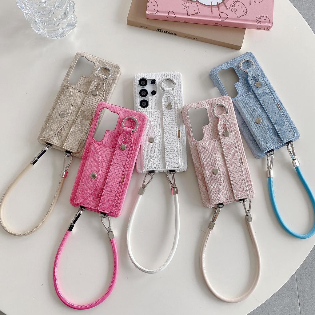 Für Samsung Galaxy S24 Ultra Hülle Kartenhalter Armband Lackierte Schlangentextur PU + PC Rückseite mit Lanyard