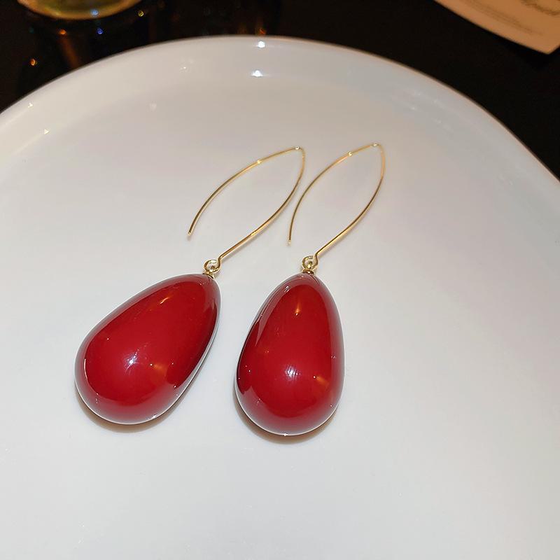 2024 Exquisite High-End Retro Silver Needle Red Heart Flower Earrings for Women