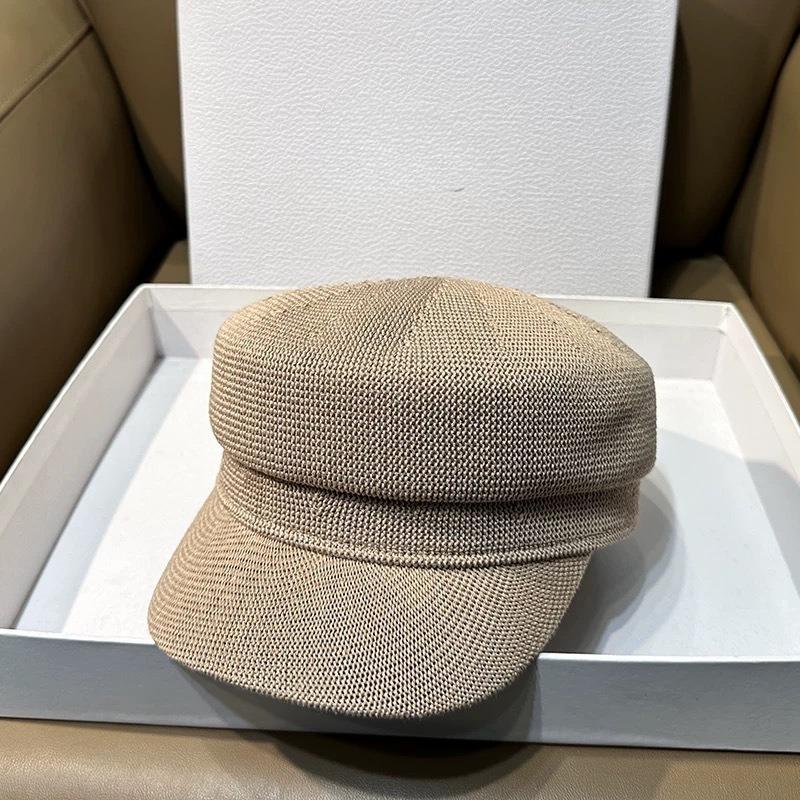 Spring and Autumn Simple Newsboy Hat White Black Cap Female Casual Sunshade Artist Hat Show Face Small Octagonal Hat Tide