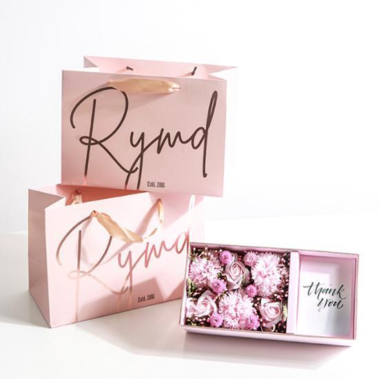 Cutie bani de buzunar cadou pentru parinti mic_2 culori (produs principal + geantă de cumpărături premium furnizată), o expresie populară în Coreea