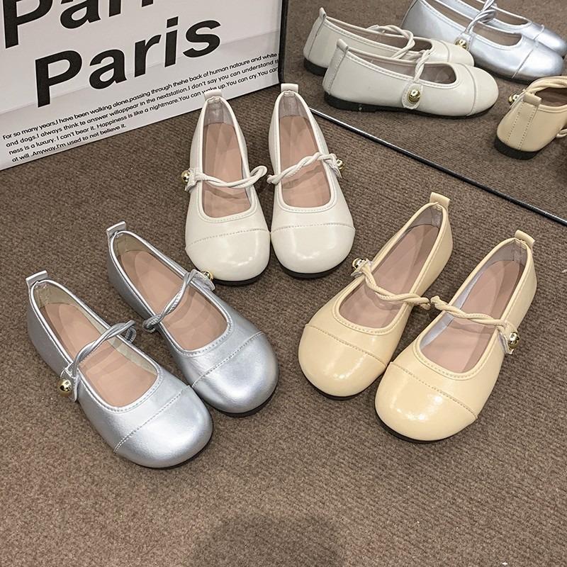 Flat bottom retro Mary Jane single shoes women's autumn new shallow mouth soft sole with skirt small leather shoes women