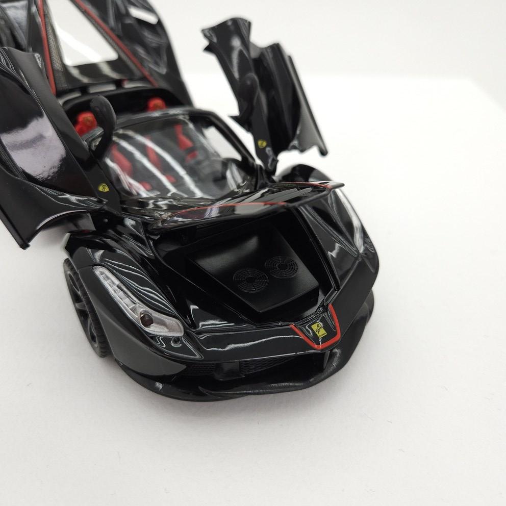 1:24 Ferrari LaFerrari Schwarzes Diecast Sportwagenmodell