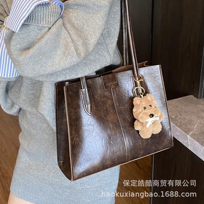 Large-capacity Bag Women's Autumn and Winter Versatile 2025 New Casual Shoulder Bag Texture Mother and Child Commuter Tote Bag