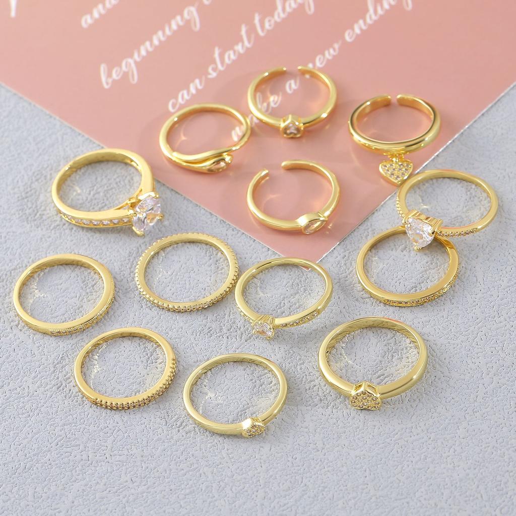 Smooth-edged Heart-shaped Diamond Ring with Micro-set Zirconia, Open Design, Fashionable and Versatile.
