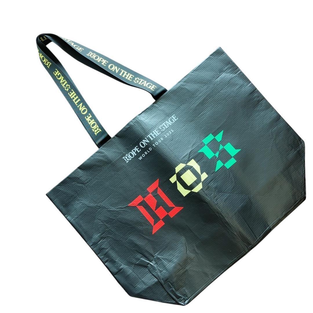 

[USED] BTS J-HOPE Seoul Concert and what Shopping Bag Hoseok