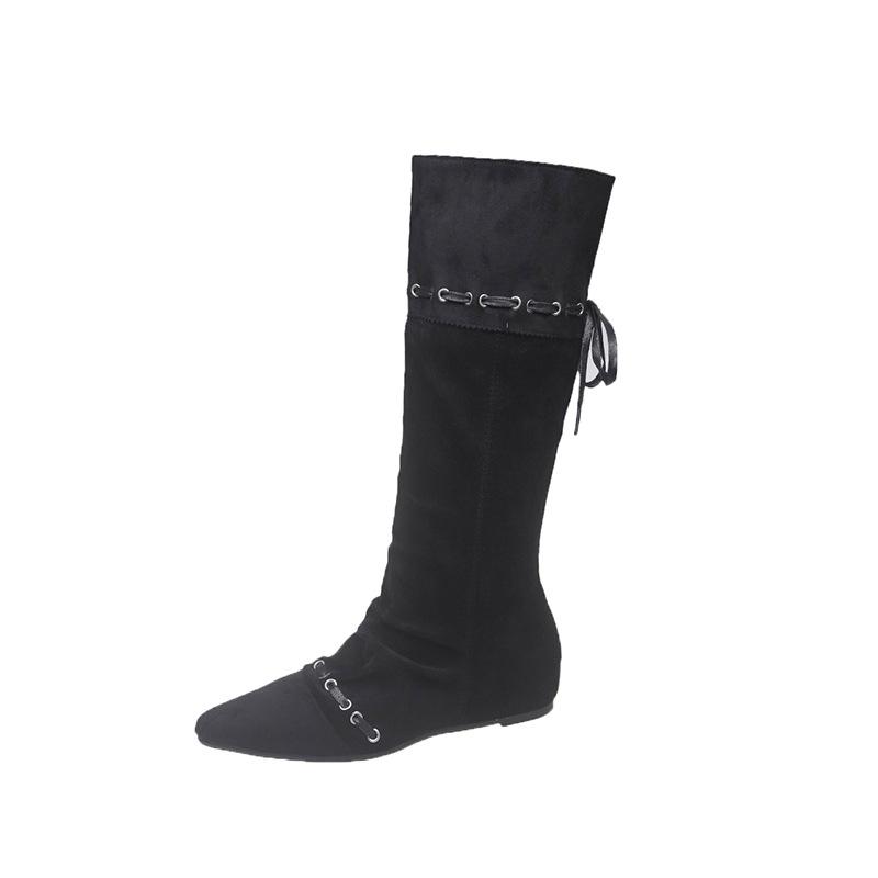 In the autumn of 2025, the new retro small man with pointed head straps and Korean version of thin inner rubbing high short boots women