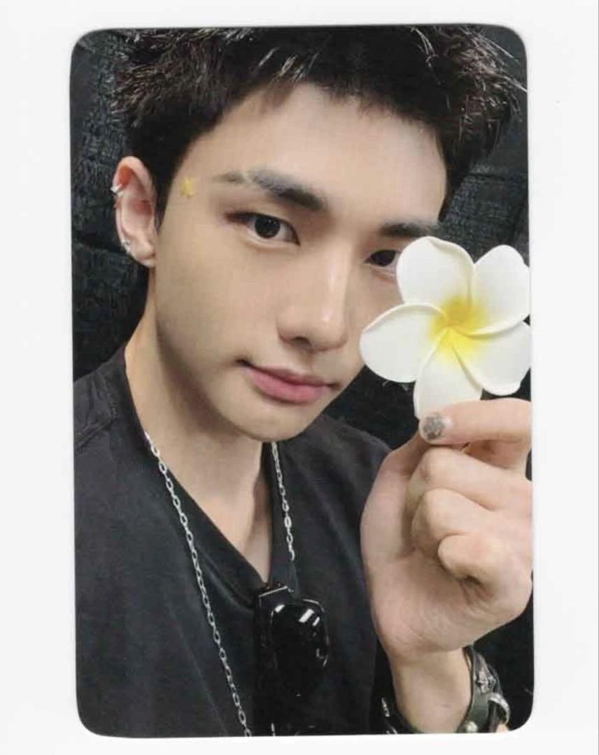 

[Б/У] straykids Хёнджин KARMA лимитированная торговая карточка по предзаказу everline