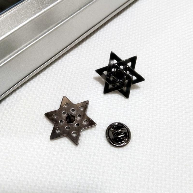 Vintage Hexagram Alloy Brooch Elegant Retro Design Sturdy Allergy Resistant Jewelry Accessory For Women Men
