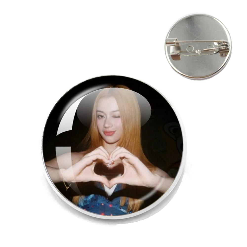 K- KATSEYE Creative Metal Pins Funny Brooch Katseye Korean Girl Band Badge Backpack Hat Accessories Jewelry Decoration Fans Gift