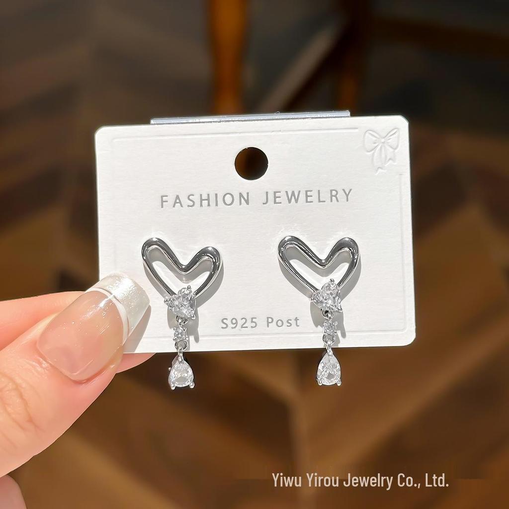 S925 Silver Love Heart Stud Earrings with Zircon - Trendy Niche Design for Women