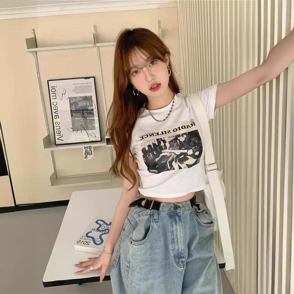 Korean Cartoon Print Slim Fit Short Sleeve T-Shirt for Women - Age-Reducing Petite Top