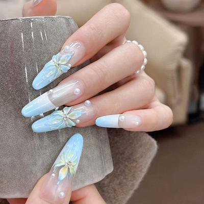 Nageldesign – Nail Art-Schablonen & Stempel