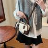 IELGY Simple Commuter Fashion One-Shoulder Portable Retro Small Square Bag