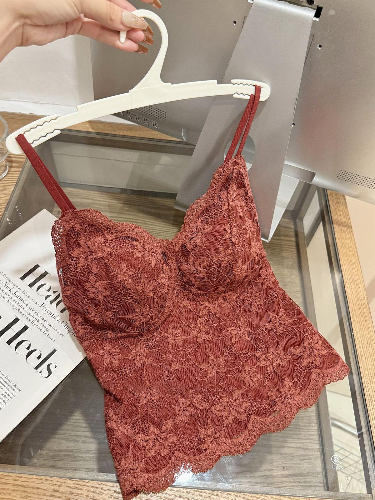 

French Lace Thermal Camisole with Chest Pads, Slim-Fit Style for Autumn/Winter One Size (40-60kg)