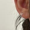 Exquisite Bowknot Mini Ear Buckle Cute Niche Design High-end Earrings Versatile Light Luxury Earrings