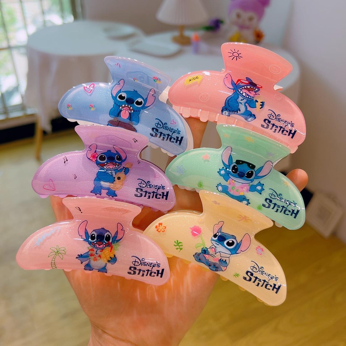 

Korean-Style Cartoon Stitch Hair Claw Clip for Kids - Cute Shark Ponytail Accessory