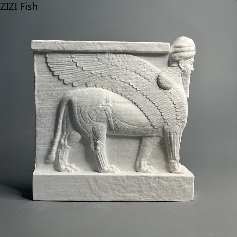 Mythische Kreaturen Geflügelter Stier Gipsstatue Handwerk Schreibtischdekoration Kreative Kunstwerke Geflügelter Stier Skulptur Raum Ästhetische Dekoration