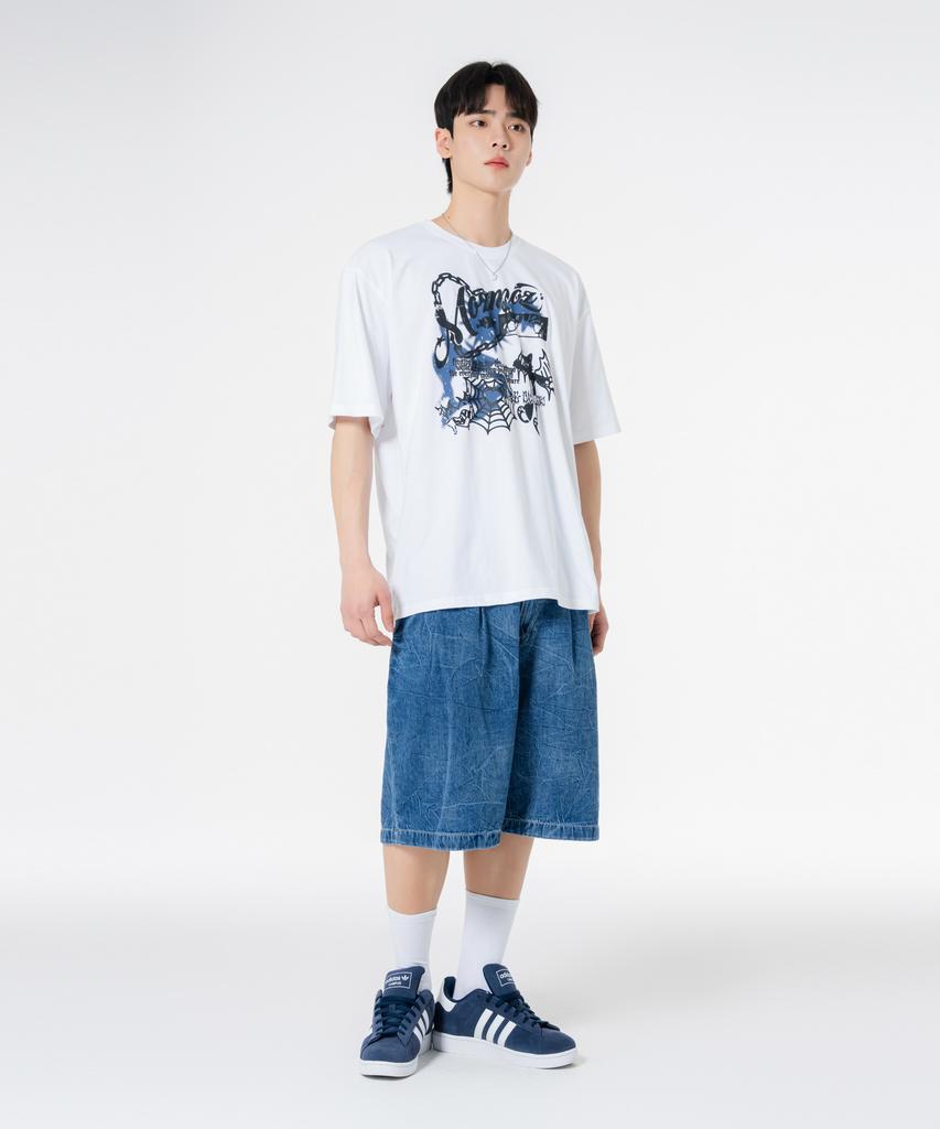 MOZMOZ Devil Cat Oversized Short Sleeve T-Shirt White