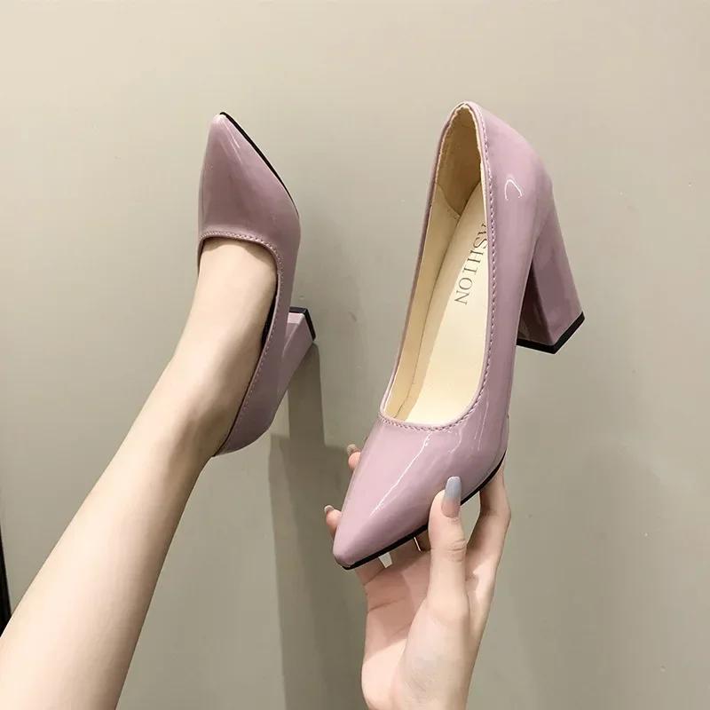 

Туфли на квадратном каблуке, женские туфли из лакированной кожи, сексуальные, для свадебной вечеринки, для официального отдыха, супер большой размер 2025 43 розовый