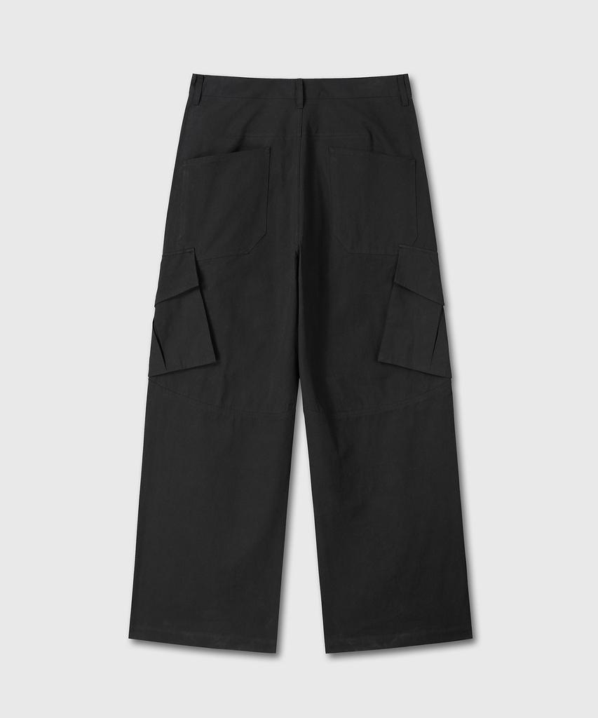 Daibeuinumeon W Vern Cargo Pants (Black)