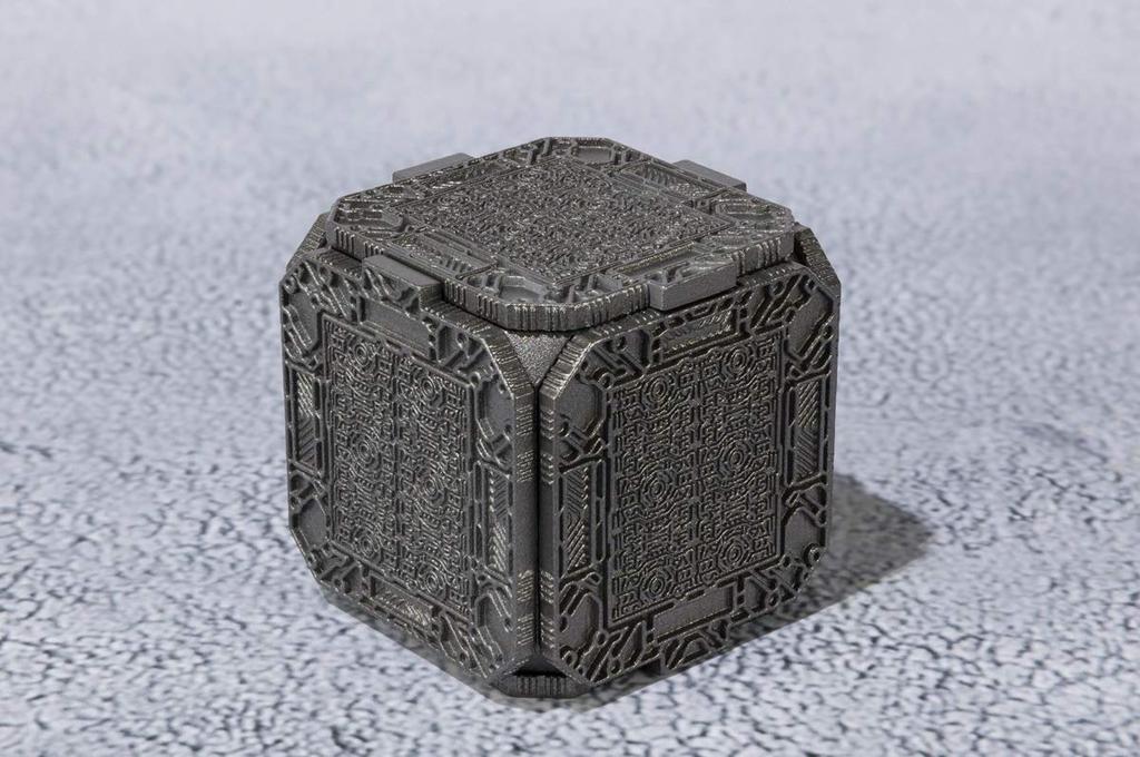 BANDAI Kamen Rider Build Trial Form S.H.Figuarts (Rabbit Dragon)