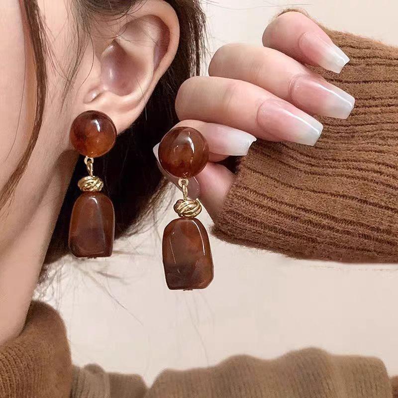 Retro Hong Kong Style Earrings Women's Light Luxury High-end Sense Niche Autumn and Winter Earrings Earrings