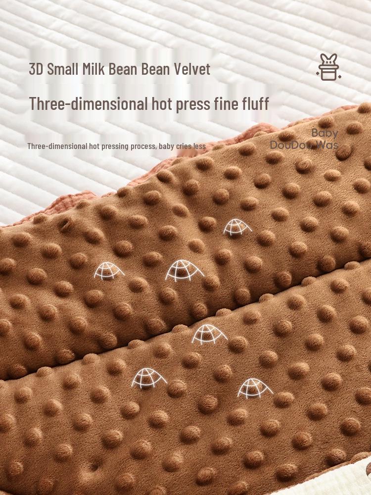 Three-Piece Pure Cotton Baby Bedding Set - Bean Cover Blanket, Cloud Pillow, Ruffled Quilt for Spring/Autumn