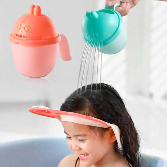 Fashion Cute Slot Lid Portable Summer Baby Bath Shampoo Rinse Cup Beach Accessories Spoon