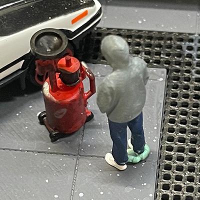 1/64 Miniatur Ölauffangbehälter Diorama Dekoration Autowerkstatt Realistische Abfallwechselbehälter Szene