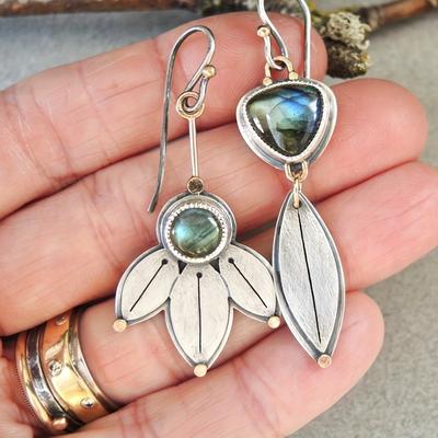 Vintage Tree Leaf Shape Synthetic Gemstone Asymmetrical Earrings For Women Party Dangle Earrings Jewelry Gifts